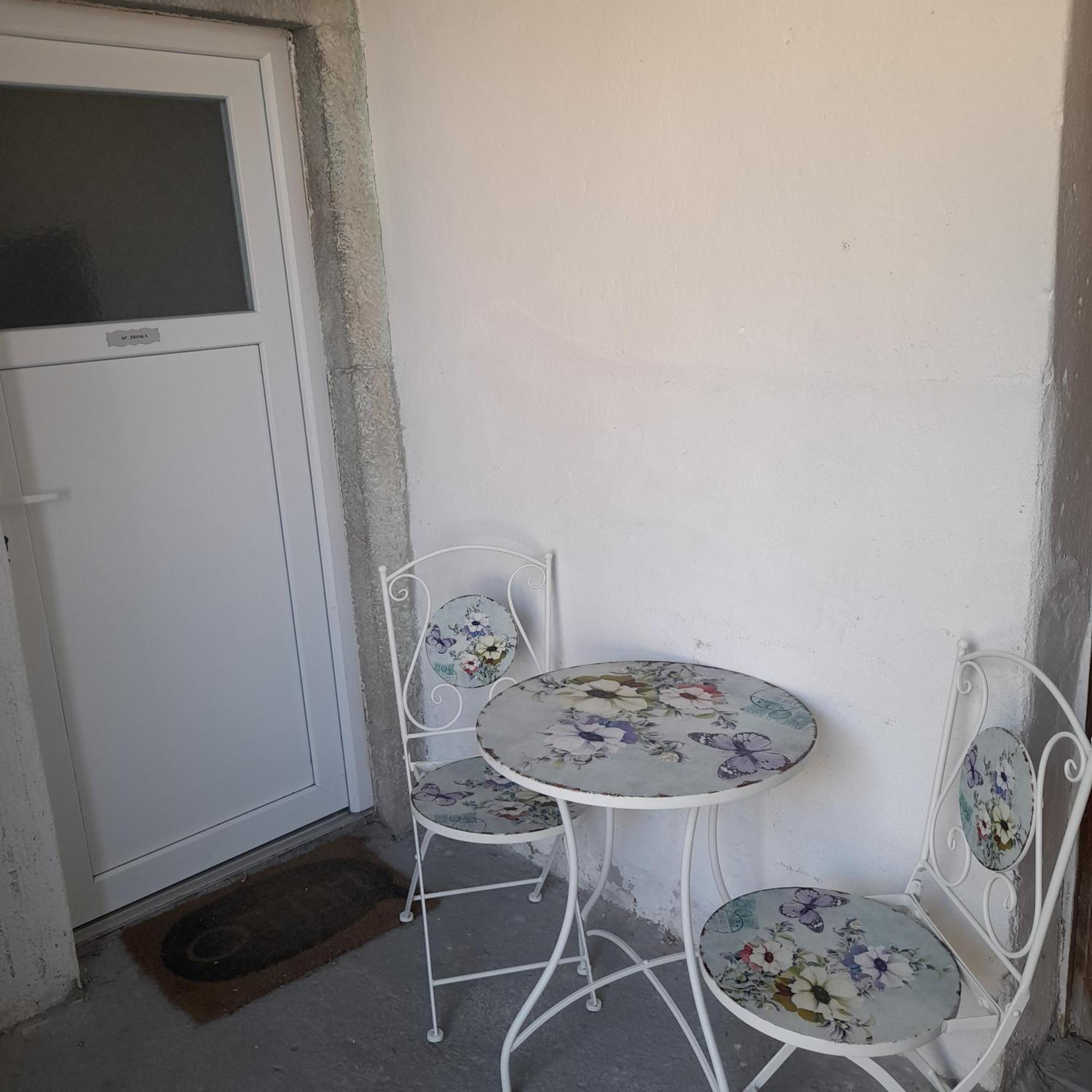 Apartman Zrinka Jesenice  Ngoại thất bức ảnh